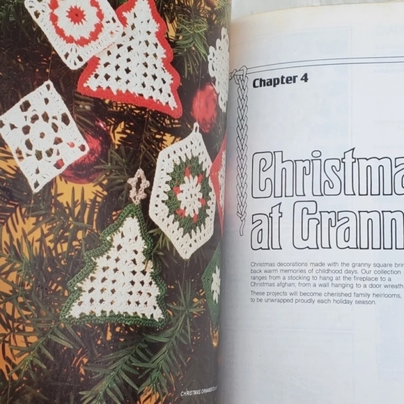 Vintage‎ Christmas Crochet Book - Picture 3 of 8